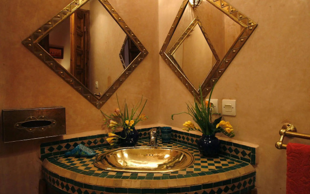 Riad Amina