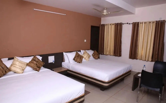 Annapoorna Castle by OYO Rooms