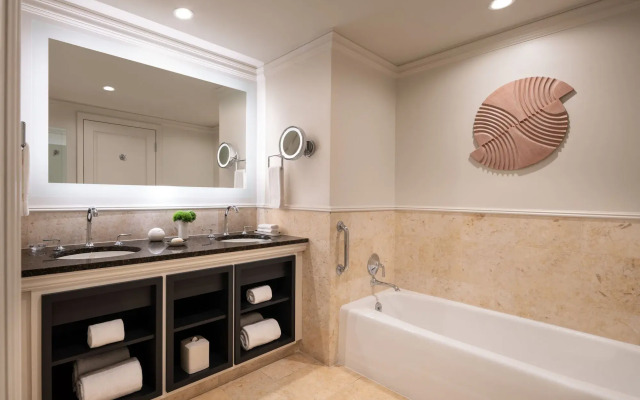 The Ritz-Carlton, Grand Cayman