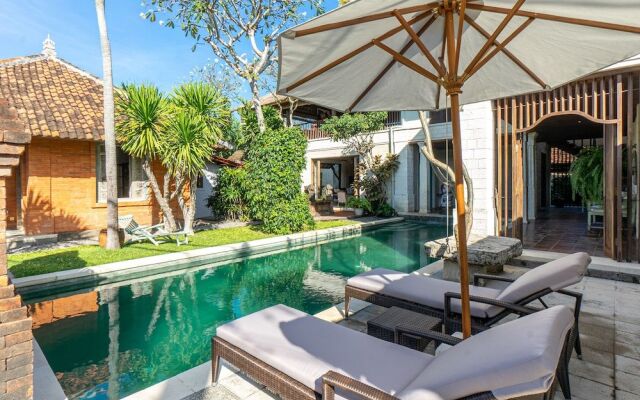 Villa Angsa by Nakula