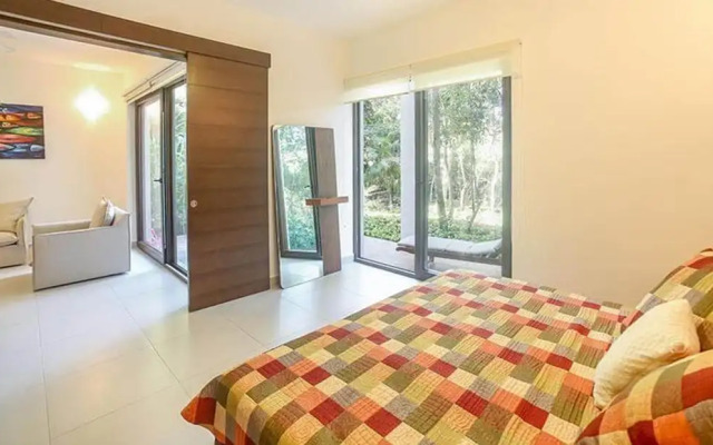 MEI G5 Condo with Golf View by Gate48