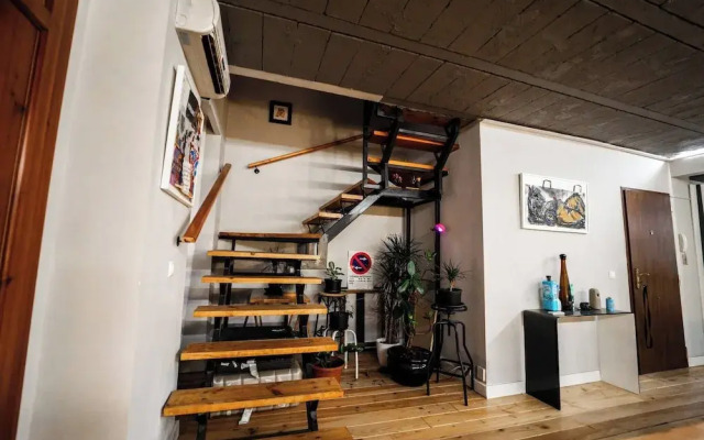 Duplex Loft And Home Office 140m2 Plus a 70m2 Terrace