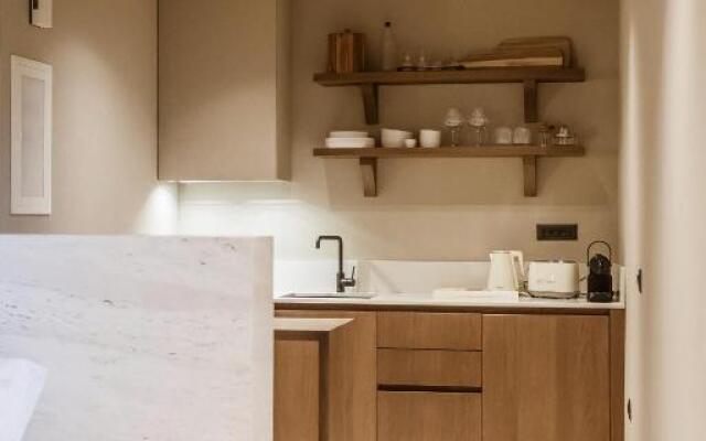 Sevasti Seaview Suite