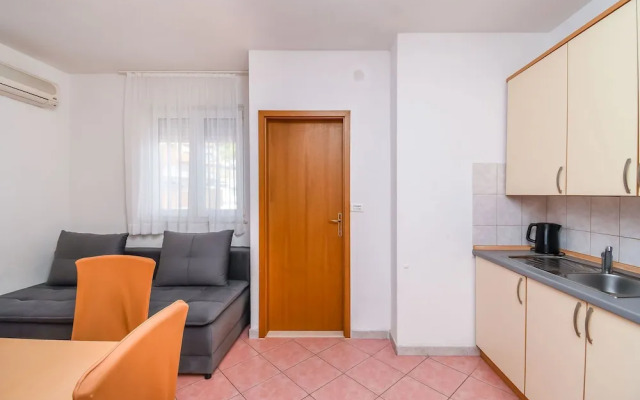 Apartments Jakov