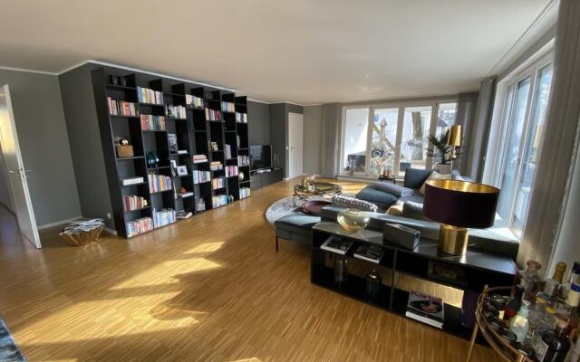 Beautiful 3-bed Apartment in Munchen