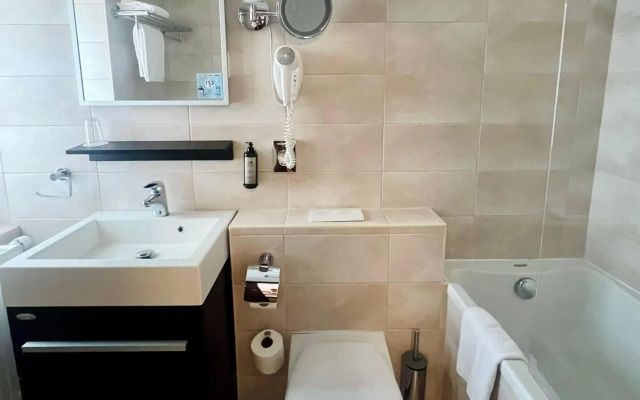 Hotel Piramida