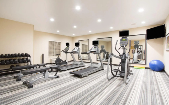 Candlewood Suites Longmont - Boulder Area by IHG