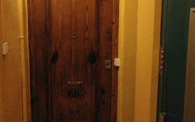 Apartment With 4 Bedrooms in València, With Terrace - 5 km From the Be
