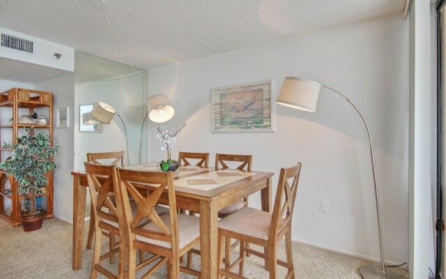 Trillium 5B Beach Front With Private Balcony/amazing Gulf Views!