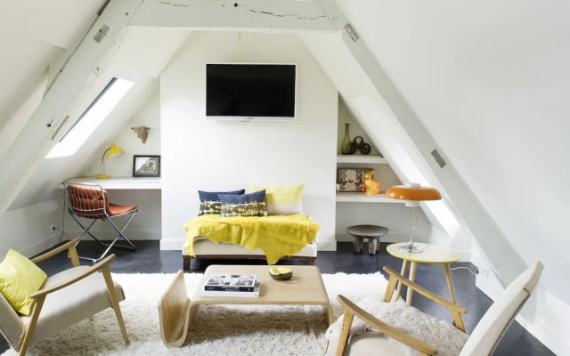 Chez Laurence Du Tilly