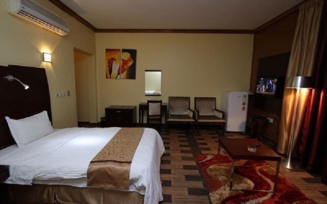 Raoum Inn Arar