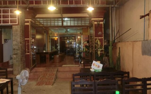 Popular View Guesthouse
