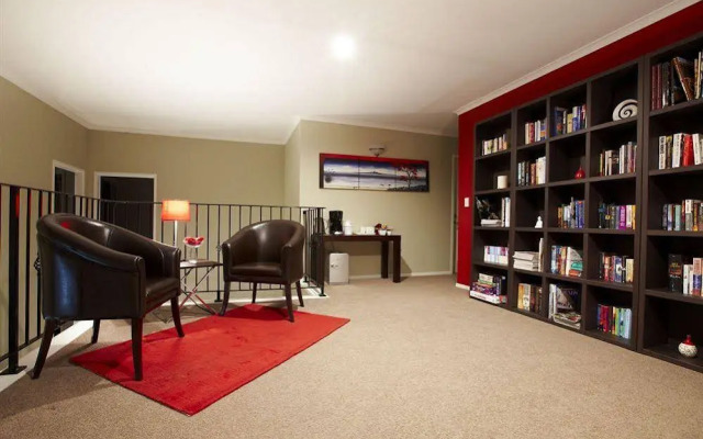 Orchid Grove Country Lodge