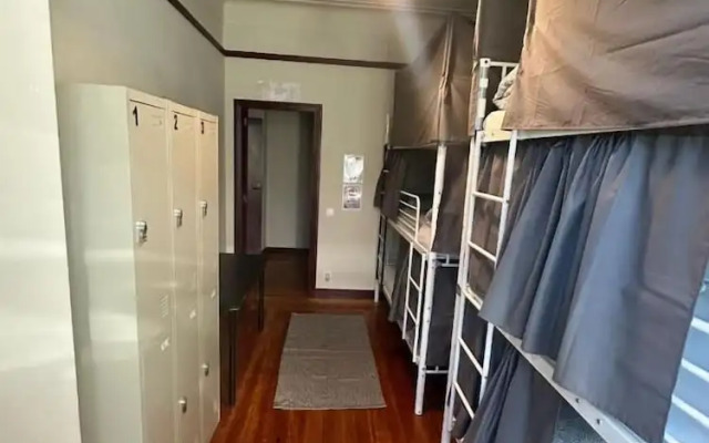 Easy Host Porto