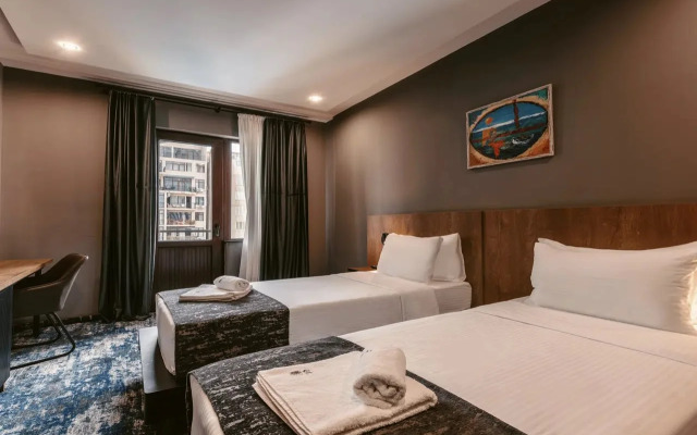 Отель Splendid Tbilisi