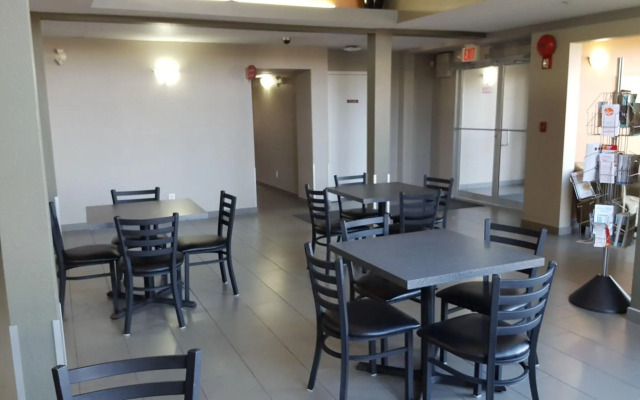 SureStay Plus Hotel by Best Western Lethbridge