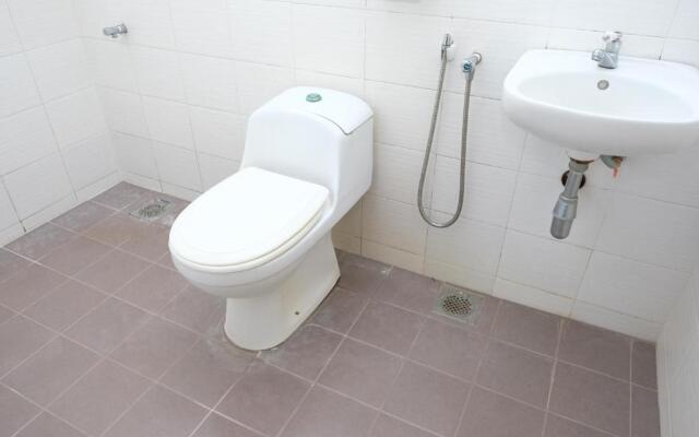 OYO 619 Grand City Hotel 2