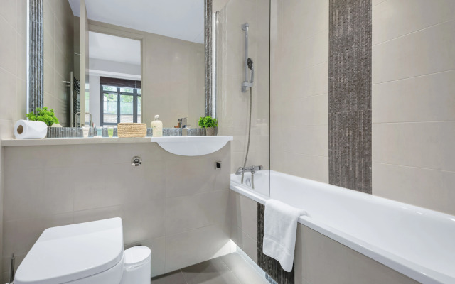 Luxurious Lawrence House Serviced Apartment