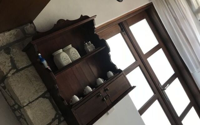 De Michanna Properties