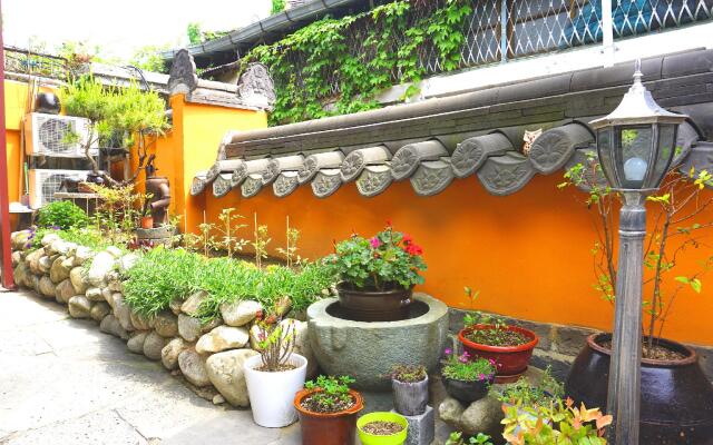 Gangneongjeon Hanok Stay