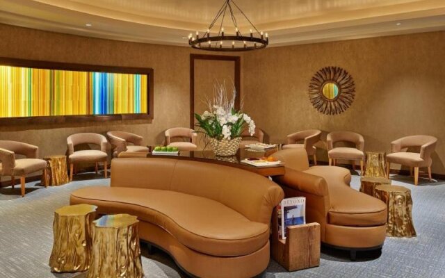Aspen St Regis Resort Hotel Room With 2 Queens