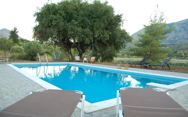 Blue Lagoon Villas