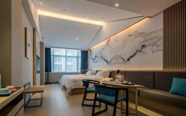 Qianxiang Shangmei Hotel(Zhengzhou Henan Technic University Metro Station)