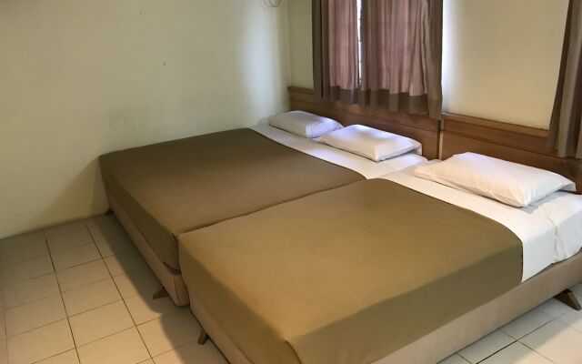 Tang City Hotel, Petaling Street, Merdeka PNB 118 Tower