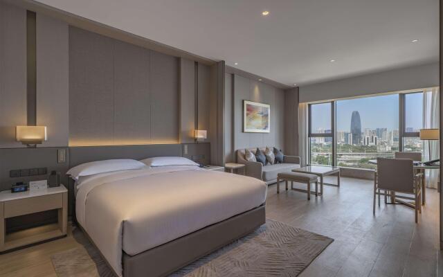 DoubleTree by Hilton Shenzhen Nanshan Hotel & Residences