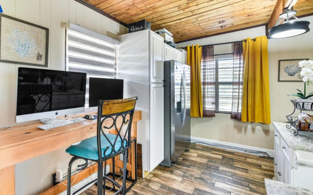 Private Pool, Deck & Patio: Galveston Oasis!