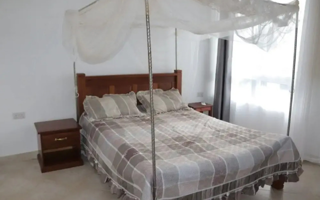 Lux Suites Kijani Beach Apartments