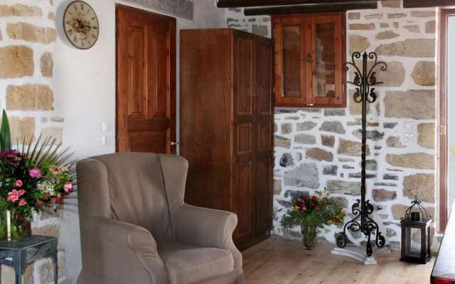 Elounda Traditional Art Suites