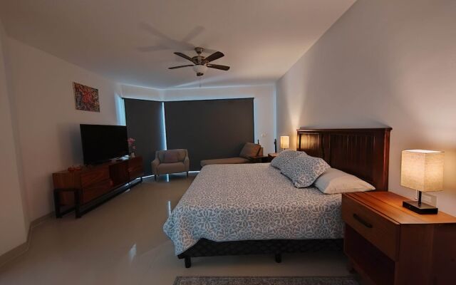 Stunning Ocean Front By Condo Boutique