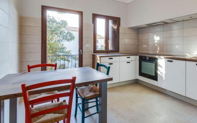 Alluring Holiday Home in Estagel with Private Pool