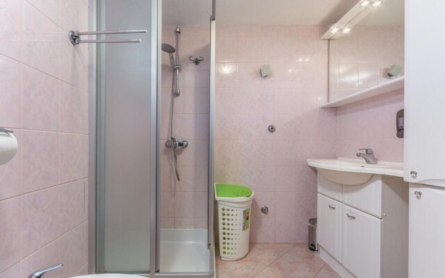 Stunning Home in Nedescina With Wifi and 2 Bedrooms