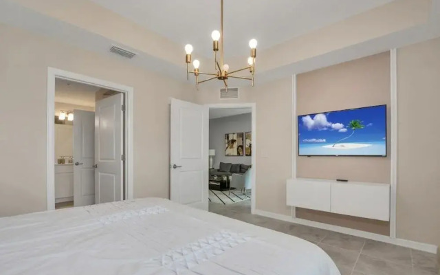 3180 Para Unit 101 3 Bedroom Townhouse