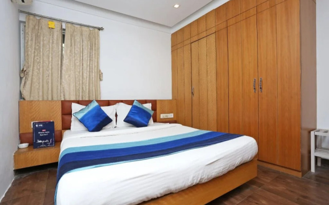 Hotel Myra By OYO Rooms