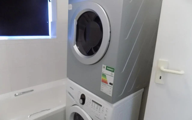 11 Mustique, Riverclub