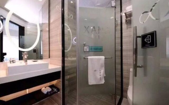 Xana LITE Hotel 5th Avenue Branch