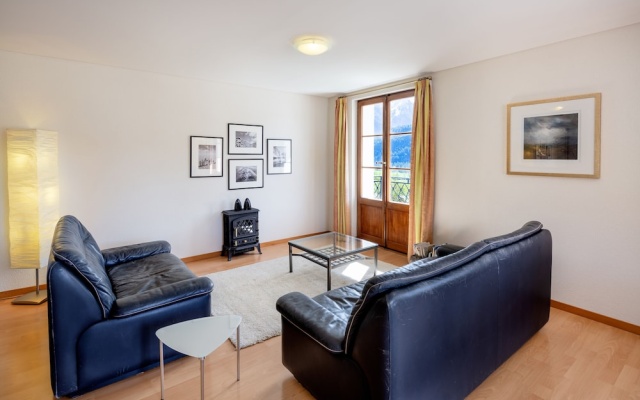 Alpine Apartment With Stunning Views – Guest Rooms – Chateau-d'Oex