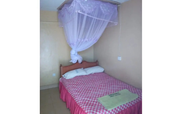 Kwiremia Hotel