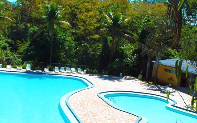 Silvestre Park Hotel Eco Resort