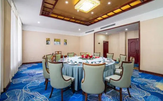 Quantai Hotel