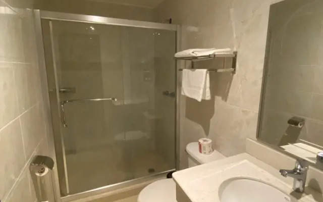Hotel F Sur Inn