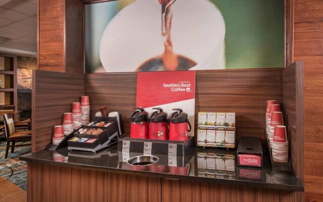 Fairfield Inn & Suites Easton