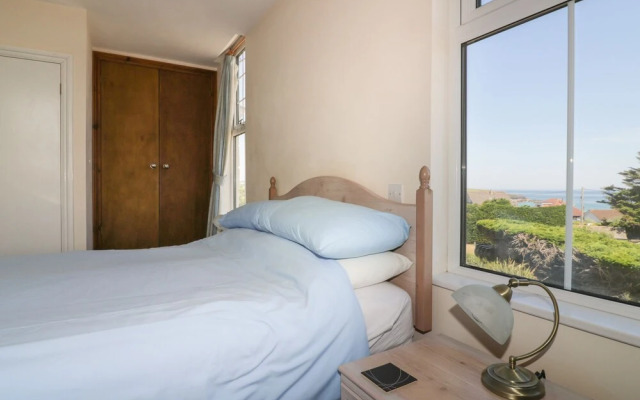 Yellow Sands Apartment 4