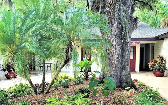 Retreat at Crystal Manatee