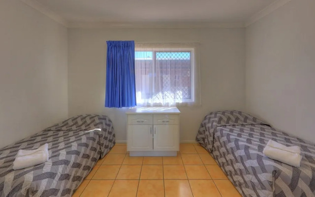 Heritage Lodge Motel