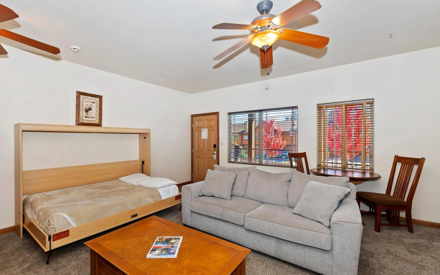 Robinhood Resort