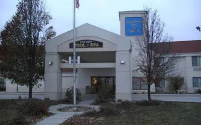 Syracuse Inn & Suites